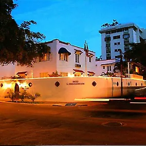 At Wind Chimes Boutique Hotell