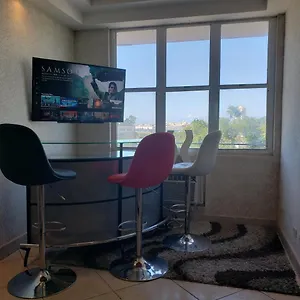 Apartment In San Juan, 4 Guests Max, 1 Br-1 Bth, Full Kitchen, Free Internet-parking, San Juan